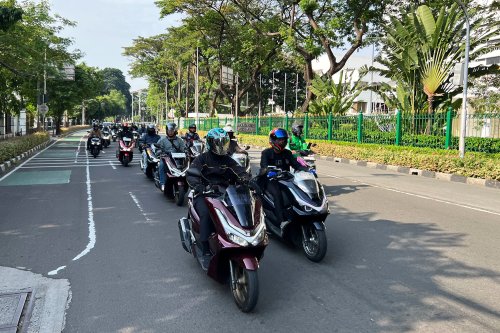 Community Event WMS Kenalkan Warna Baru Honda PCX160 Lewat Event NGASAB