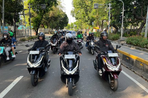 Community Event WMS Kenalkan Warna Baru Honda PCX160 Lewat Event NGASAB