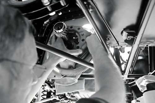 Heavy Hitter Restorasi | BRABUS 300 SL Roadster – HERITAGE MEETS PRECISION