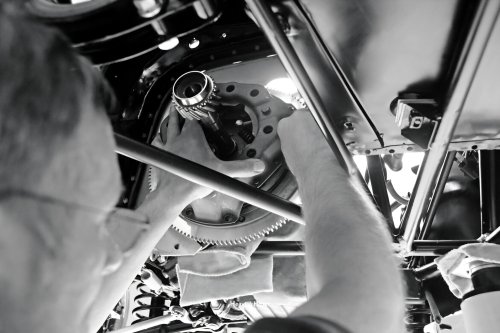Heavy Hitter Restorasi | BRABUS 300 SL Roadster – HERITAGE MEETS PRECISION