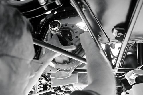 Heavy Hitter Restorasi | BRABUS 300 SL Roadster – HERITAGE MEETS PRECISION
