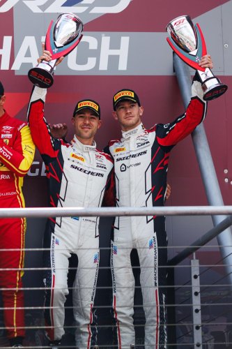 Sprint Cup GT WCE 2026 BMW M Motorsport Sukses Amankan Podium di Brands Hatch