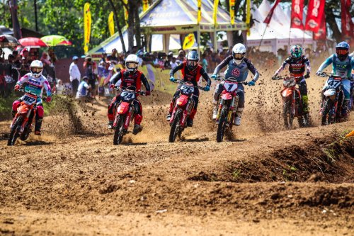 Ducati, Kejurnas Motocross Drama di Race 2, Ducati MX Team Indonesia Tetap Panen Poin Penting