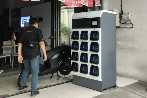 Motor Listrik Tips Pakai Motor Listrik Biar Baterai Lebih Awet dan Aman