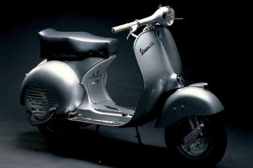 Brand History Vespa dari Masa ke Masa: Tetap Ikonik Meski Zaman Terus Berubah
