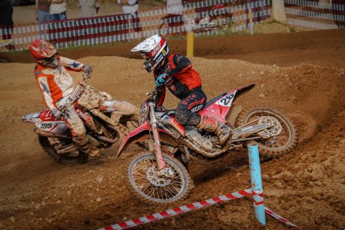 FMSCT Thailand Motocross Championship Jatuh di Ujung Balapan, Diva Ismayana Tetap Raih Podium di Thailand
