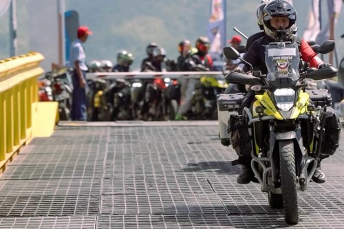 Tren Bermotor Mengapa Motor Adventure 250 cc Semakin Digemari Rider Indonesia?