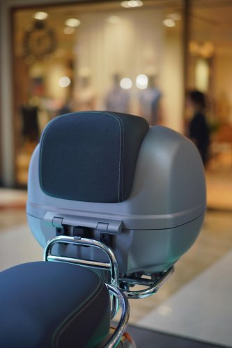 Motor Baru Vespa GTS Super Tech 250 HPE, Harga Turun Tanpa Hilang Status Flagship