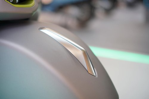 Motor Baru Vespa GTS Super Tech 250 HPE, Harga Turun Tanpa Hilang Status Flagship