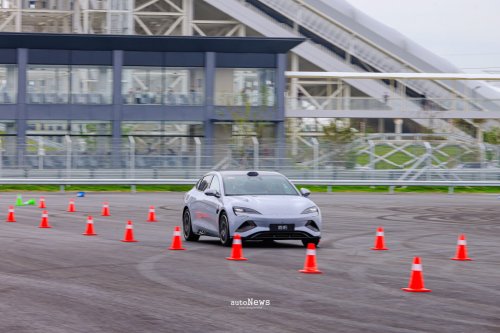 BYD, Pengujian Mobil Listrik Drifting hingga Off-Road 42 Derajat – BEGINI UJI MOBIL LISTRIK ALA BYD