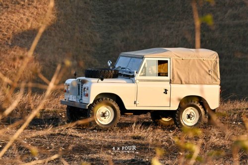 4 by Four Restorasi | Land Rover Series III 1984 – LAURENS LEGENDA SUMBA TIMUR