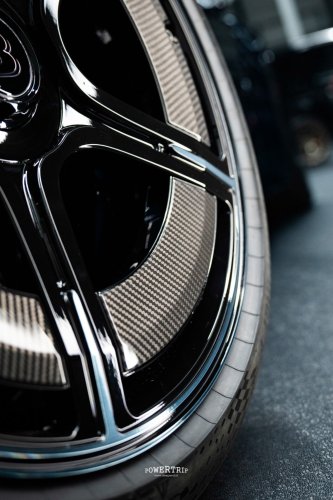 Power Trip BRABUS ROCKET GTS Deep Blue – SHOOTING BRAKE PALING BENGIS