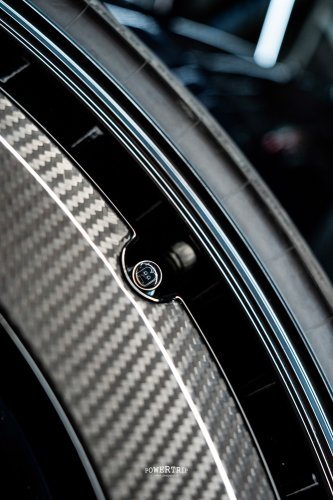 Power Trip BRABUS ROCKET GTS Deep Blue – SHOOTING BRAKE PALING BENGIS