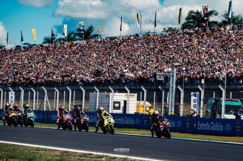 Aprilia Racing Marco Bezzecchi Masuk Daftar Elite – SELEVEL VALENTINO ROSSI