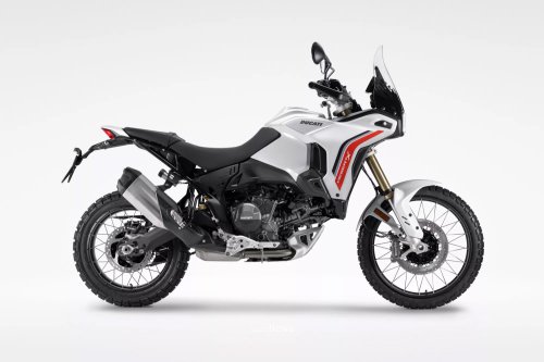 Adventure Bike Ducati DesertX 2026 Resmi Meluncur – MESIN V2 BARU, MAKIN SIAP OFF-ROAD