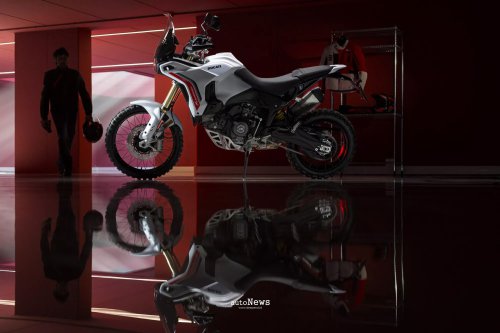 Adventure Bike Ducati DesertX 2026 Resmi Meluncur – MESIN V2 BARU, MAKIN SIAP OFF-ROAD