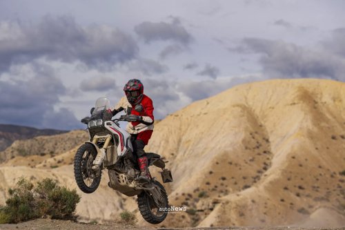 Ducati, Adventure Bike Ducati DesertX 2026 Resmi Meluncur – MESIN V2 BARU, MAKIN SIAP OFF-ROAD