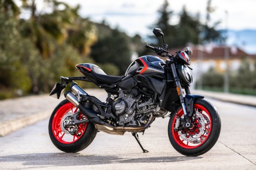 Big Bike Ducati Monster – TAMPIL LEBIH GALAK DENGAN CORAK SPORT BARU
