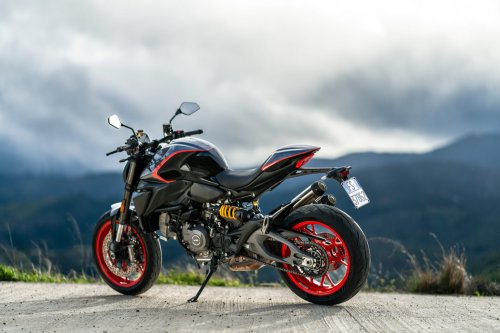 Big Bike Ducati Monster – TAMPIL LEBIH GALAK DENGAN CORAK SPORT BARU