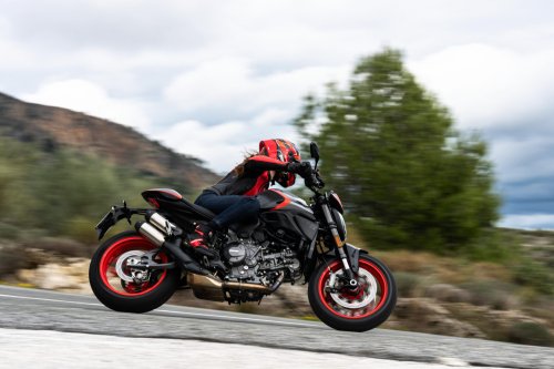 Big Bike Ducati Monster – TAMPIL LEBIH GALAK DENGAN CORAK SPORT BARU