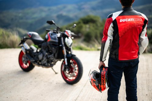 Ducati, Big Bike Ducati Monster – TAMPIL LEBIH GALAK DENGAN CORAK SPORT BARU