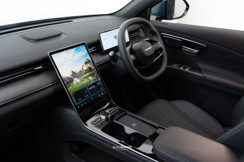 SUV PHEV LEPAS L8 – SUV PHEV PREMIUM DENGAN JARAK TEMPUH 1.300 KM