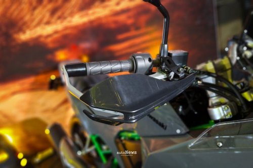 Adventure Bike Kawasaki KLE500: Motor ‘Salah Zaman’ yang Justru Menarik