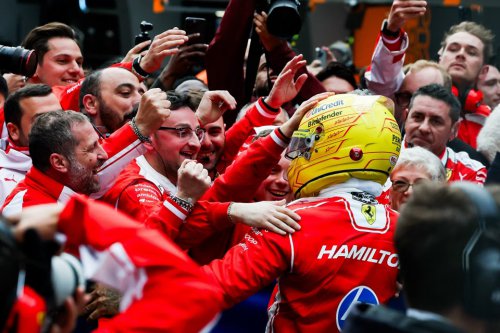 F1 GP China 2026 Duel Internal Ferrari – HAMILTON PODIUM, LECLERC TAK MAU MENGALAH