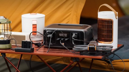 Jackery 5,040Wh power station + 2x 500W solar panels new $3,905 low, Anker SOLIX exclusive flash sale deals from $569, Navee, more