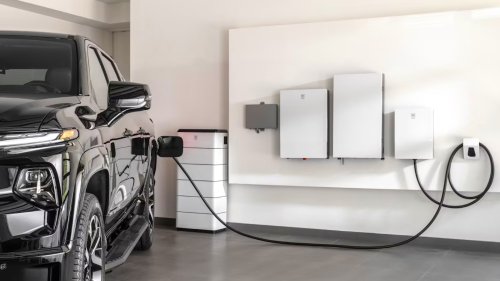 Hurricanes, heat domes, + holding up the grid with home batteries