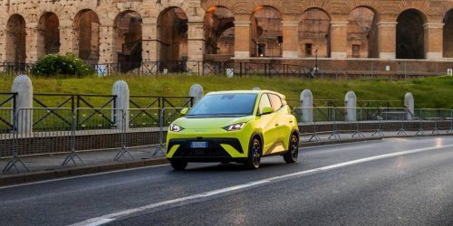 BYD's overseas sales surge to over 160,000 for the first time