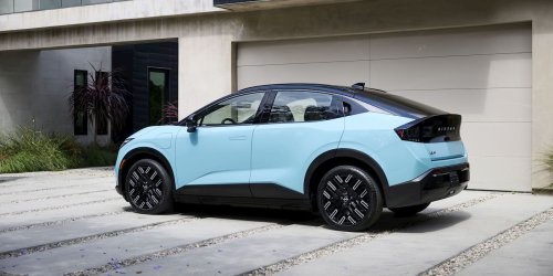 Nissan, Nissan Leaf, SEAT, Nissan recalls nearly 4,000 new Leaf EVs over seat belt issue