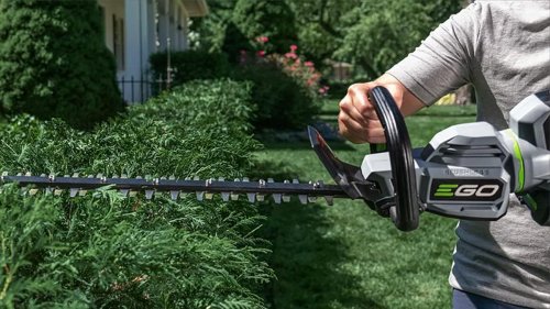 Segway Max G3 e-scooter at $1,000 2026 low, EcoFlow dual-bundle power station flash sale, Tapo solar security camera 3-pack low, more