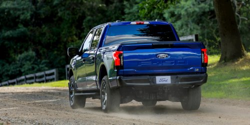 GM, Ford, GM sold more than twice as many EVs as Ford in 2025