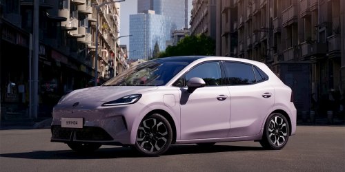This $10,000 EV is a hit in China, offering a semi-solid-state battery