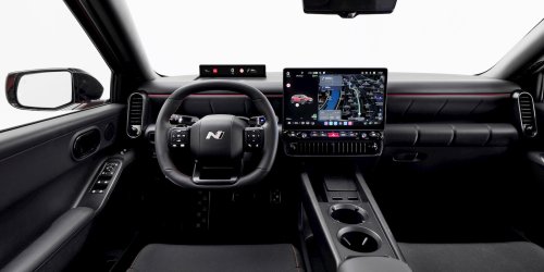 Hyundai IONIQ 3 debuts with class-leading range and new infotainment [Images]