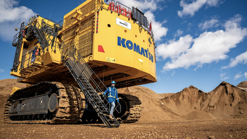 Biggest ever Komatsu PC9000-12 electric excavator goes global