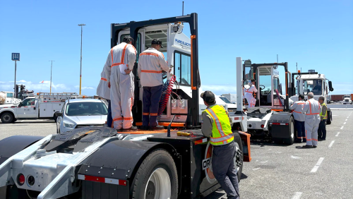 Port of LA turns to electric terminal trucks to to slash dwell times