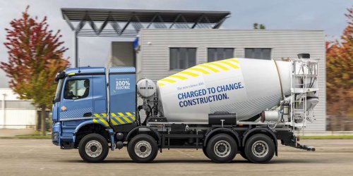 Mercedes, Mercedes is taking orders for its new eArocs 400 vocational truck