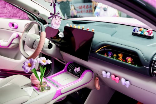 BYD, SUV, BYD's upgraded EV SUV adds range, 5-min charging for $18,000