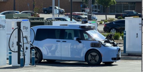 Robotaxi, Waymo starts offering rides in new Ojai robotaxi with 6th-gen Driver