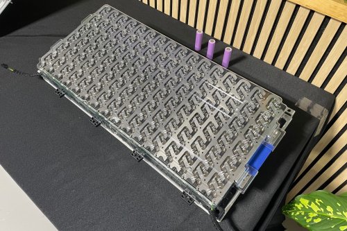 We toured the Aptera factory to see if the solar EV company is gonna make it