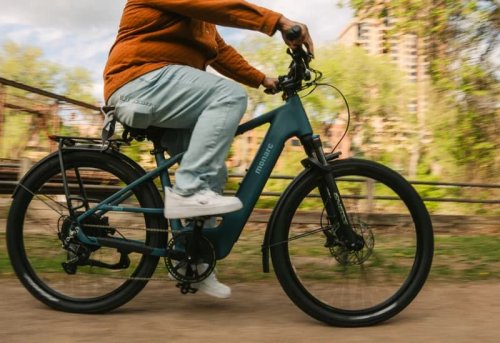 Monarc Tracer redefines commuter e-bikes with dual batteries, premium tech, and a 5-year warranty