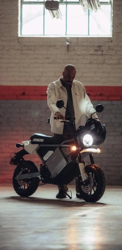 What is a 125cc electric motorcycle, and why does it matter?