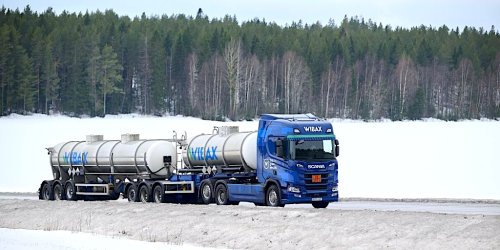 Scania scores 105 unit electric semi truck deal [video]