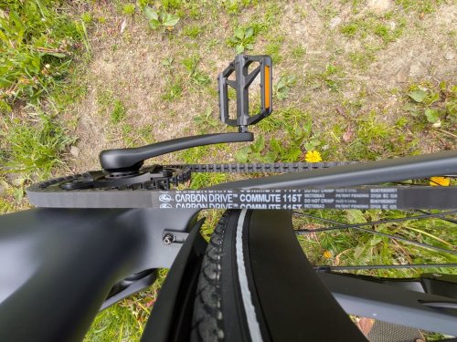 Tezeus C8 review: This light & sleek European commuter e-bike gets a lot right