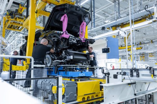 Mercedes, Mercedes is now building its new electric C-Class – here's where