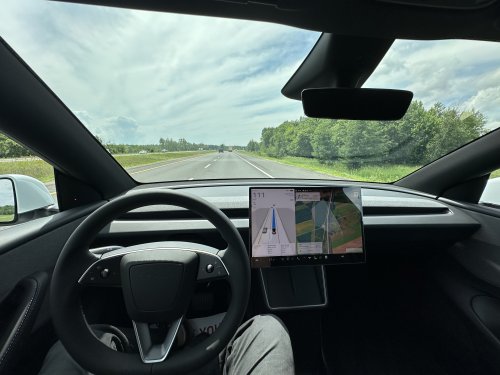 Tesla Model Y RWD 2026 Review: an entry-level trim with top-of-the-line technology