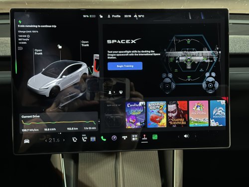 Tesla Model Y RWD 2026 Review: an entry-level trim with top-of-the-line technology