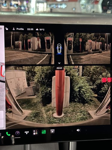 Tesla Model Y RWD 2026 Review: an entry-level trim with top-of-the-line technology